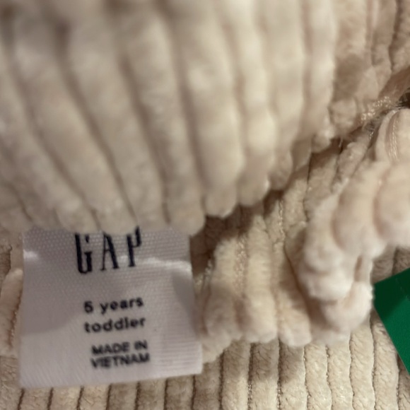 Gap corduroy wide leg pants - 5T - NWT - Picture 3 of 6